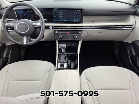 Used 2026 Hyundai Tucson SE FWD image 13
