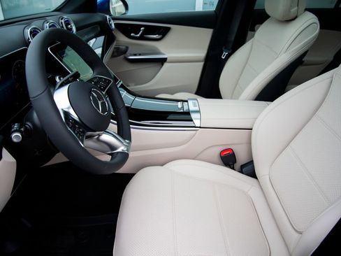 New 2026 Mercedes-Benz GLC 300 4MATIC image 11