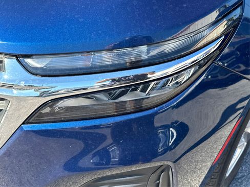 Used 2023 Chevrolet Equinox LS image 16