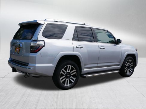 Used 2018 Toyota 4Runner Limited AWD/4WD image 7