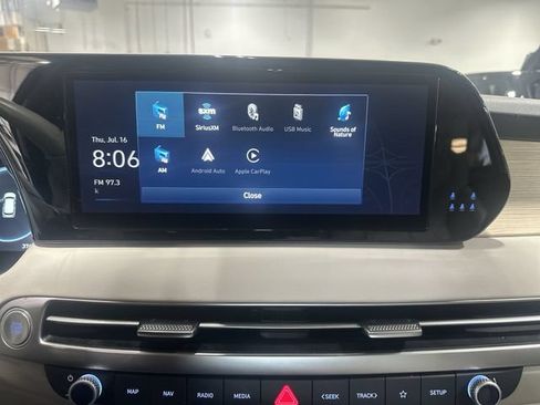Used 2023 Hyundai Palisade Limited AWD/4WD image 16