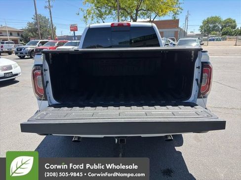 Used 2018 GMC Sierra 1500 Denali AWD/4WD image 30