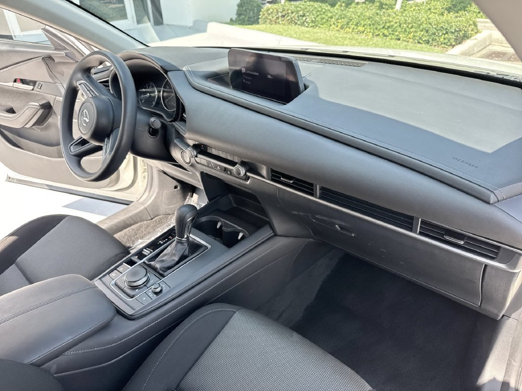 Used 2021 MAZDA CX-30 FWD 2.5 S image 32