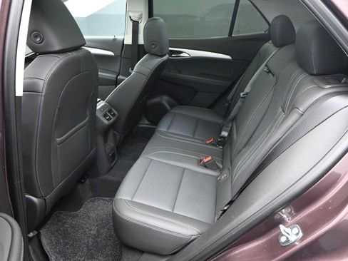 Used 2024 Buick Envision Avenir image 16