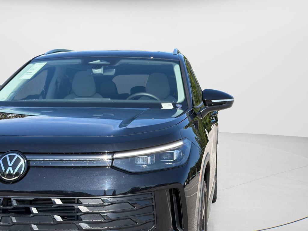 New 2026 Volkswagen Tiguan SE AWD/4WD image 9
