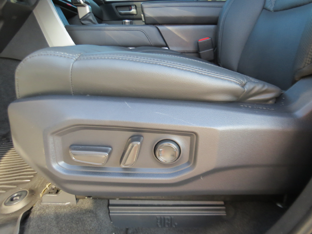 Used 2024 Toyota Tundra Limited AWD/4WD image 20