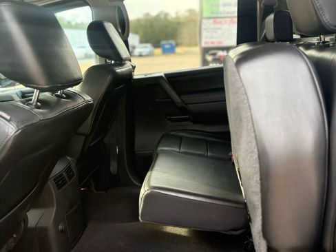 Used 2011 Nissan Titan SL w/ SL Technology Pkg image 23