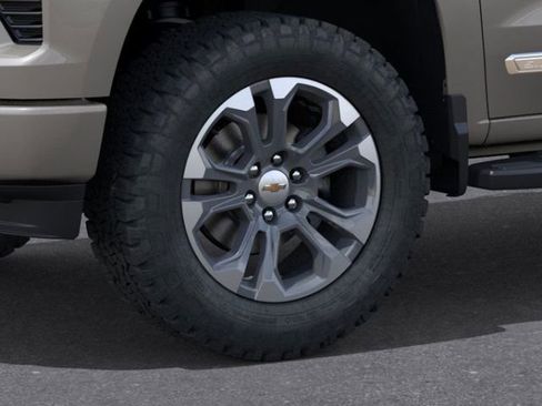 New 2026 Chevrolet Silverado 1500 High Country w/ Z71 Off-Road Package image 9