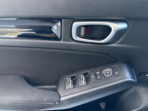 Certified 2025 Honda Civic Sport image 13