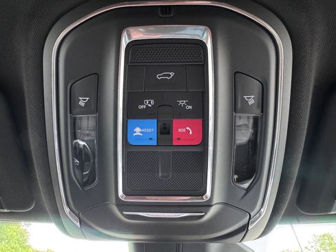 New 2025 Jeep Grand Cherokee Limited w/ Trailer Tow Package image 21