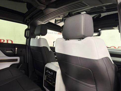 Used 2025 GMC Hummer EV 3X AWD/4WD image 39
