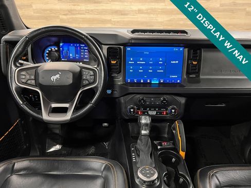 Used 2024 Ford Bronco Badlands image 2