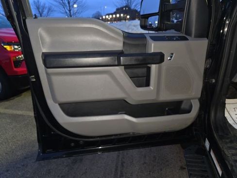 Used 2020 Ford F550 4x4 Regular Cab Super Duty image 12