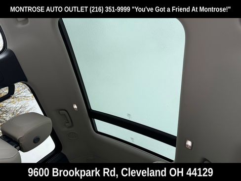 Used 2024 Land Rover Defender 130 S image 40