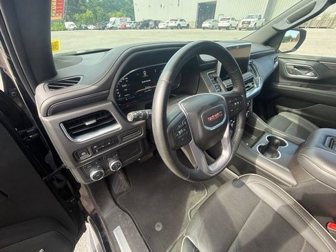 Used 2024 GMC Yukon SLT AWD/4WD image 23