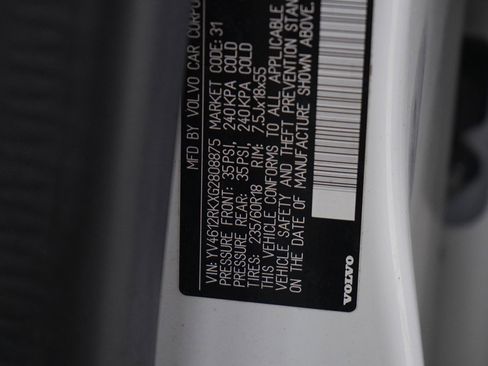 Used 2016 Volvo XC60 T5 Premier w/ Protection Package image 30