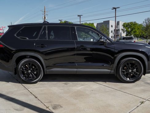 Used 2025 Toyota Grand Highlander AWD Hybrid image 9