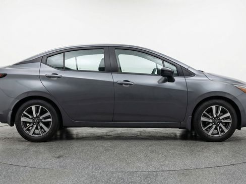 Used 2025 Nissan Versa SV FWD image 11