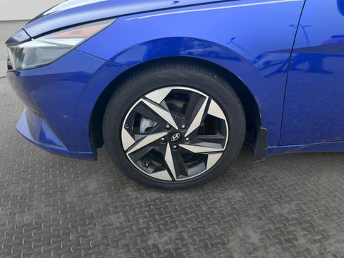 Used 2023 Hyundai Elantra SEL w/ Convenience Package FWD image 9
