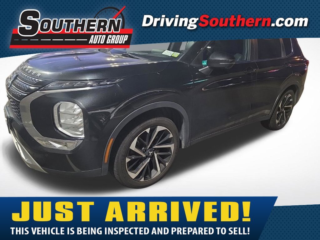 Used 2022 Mitsubishi Outlander SE AWD/4WD image 1