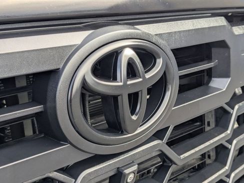 Used 2022 Toyota Tundra Limited image 3