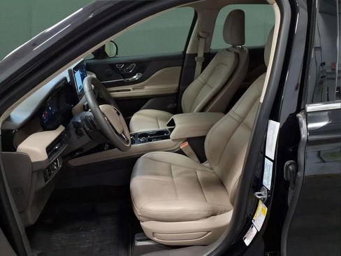 Used 2023 Lincoln Corsair Reserve AWD/4WD image 22