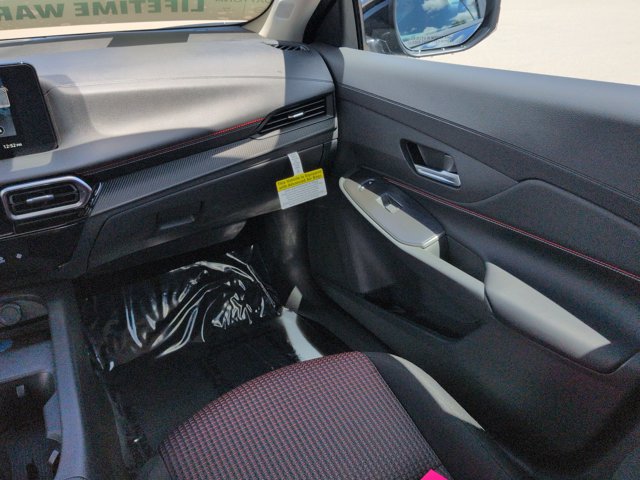 Certified 2027 Nissan Sentra SR w/ Floor Mat Package FWD image 16