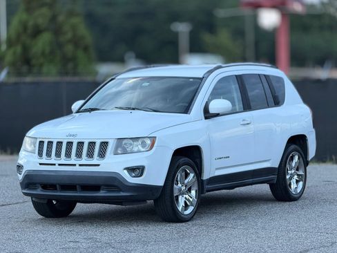 Used 2014 Jeep Compass Limited AWD/4WD image 6