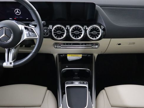 Certified 2025 Mercedes-Benz GLA 250 GLA 250 image 14