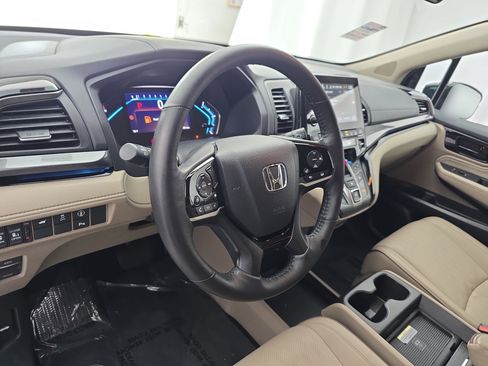 Used 2024 Honda Odyssey Elite image 17