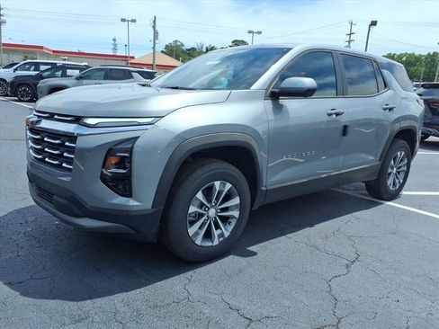 New 2026 Chevrolet Equinox LT w/ Safety and Technology Package FWD image 8