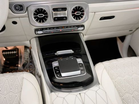 Used 2025 Mercedes-Benz G 63 AMG 4MATIC image 45