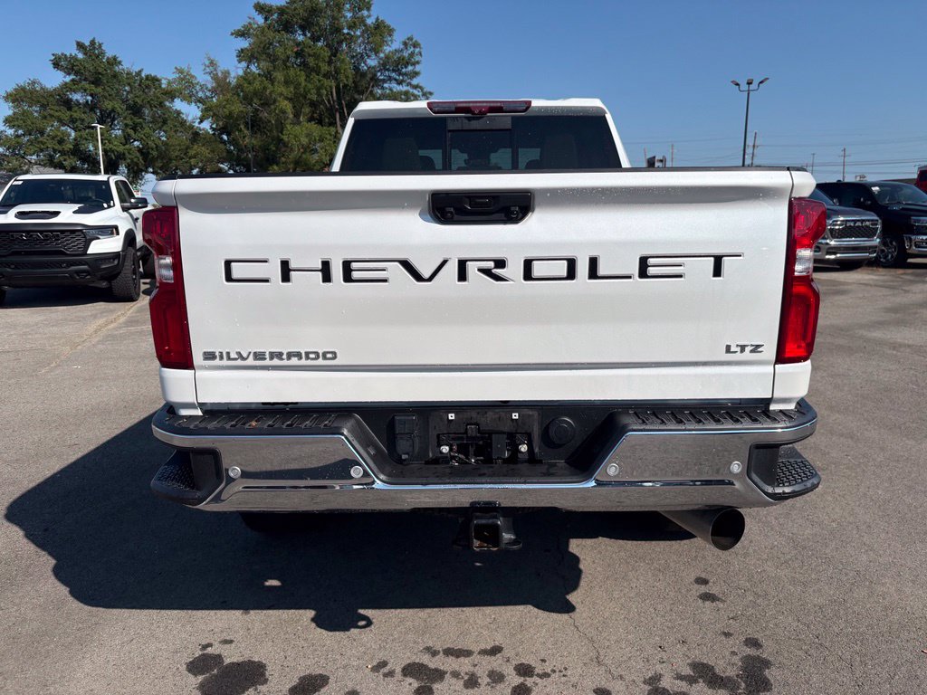 Used 2024 Chevrolet Silverado 2500 LTZ w/ LTZ Premium Package AWD/4WD image 6