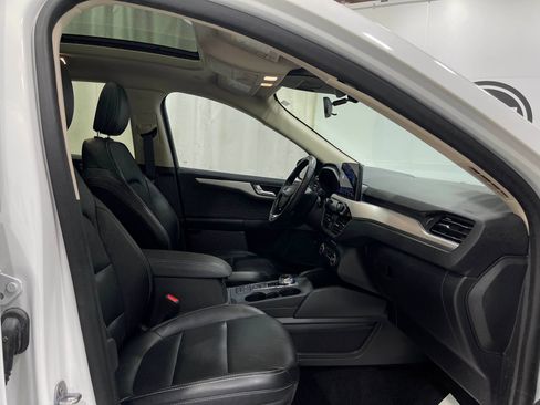 Used 2020 Ford Escape SEL FWD image 32