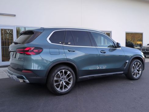 Used 2026 BMW X5 sDrive40i image 10