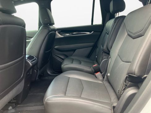 Used 2020 Cadillac XT6 Premium Luxury FWD image 15
