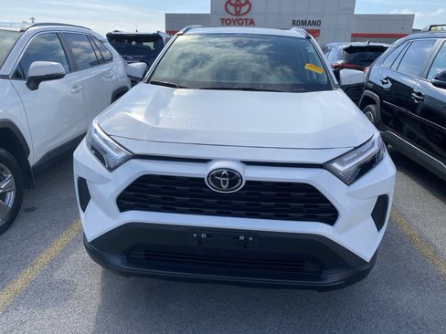 Used 2023 Toyota RAV4 XLE image 3