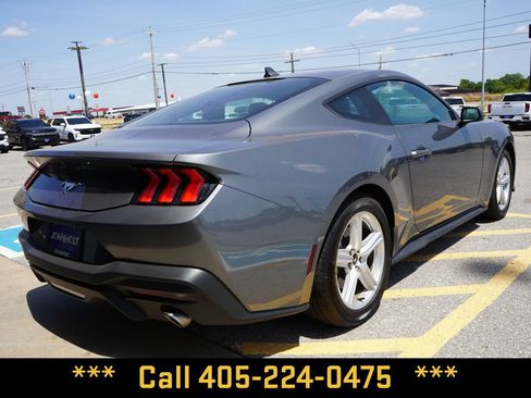 Used 2026 Ford Mustang Premium RWD image 8