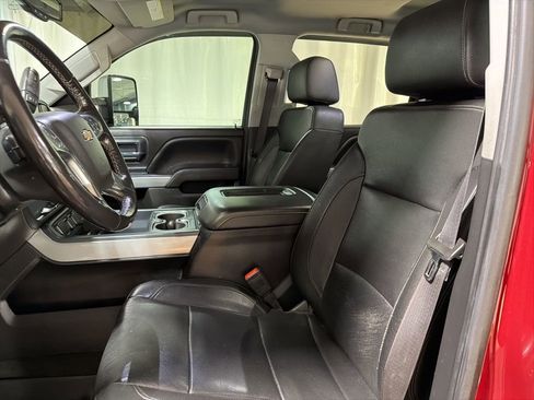 Used 2018 Chevrolet Silverado 2500 LTZ w/ Duramax Plus Package image 5