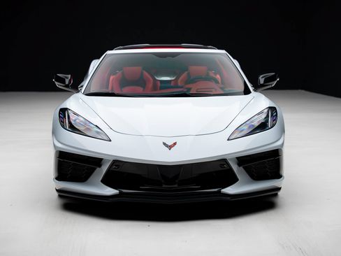 Used 2023 Chevrolet Corvette Stingray Premium Cpe w/ Z51 Performance Package RWD image 9