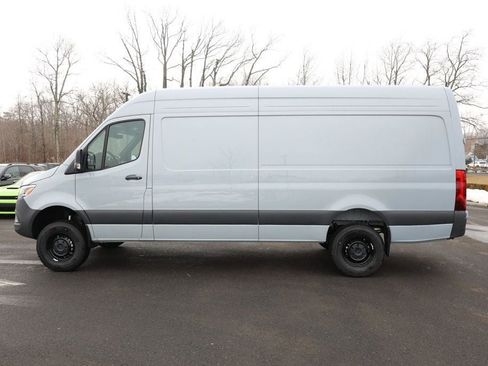 Used 2026 Mercedes-Benz Sprinter 2500 image 2
