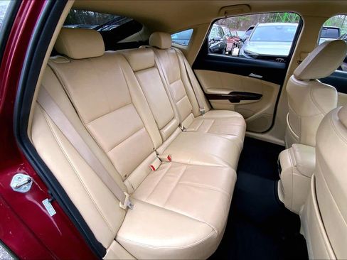 Used 2010 Honda Crosstour EX-L image 19