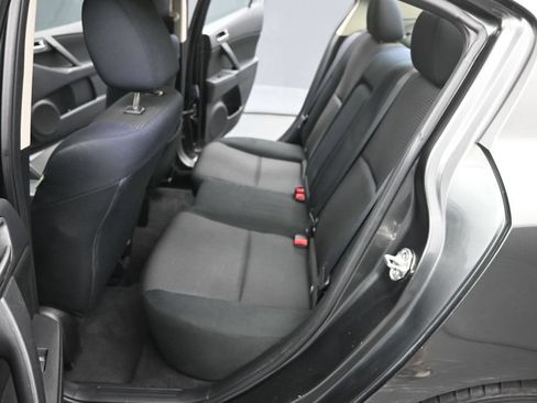 Used 2012 MAZDA MAZDA3 i Touring FWD image 17