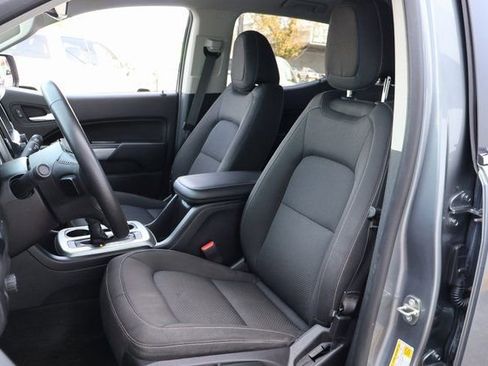 Used 2018 Chevrolet Colorado LT w/ Safety Package image 11