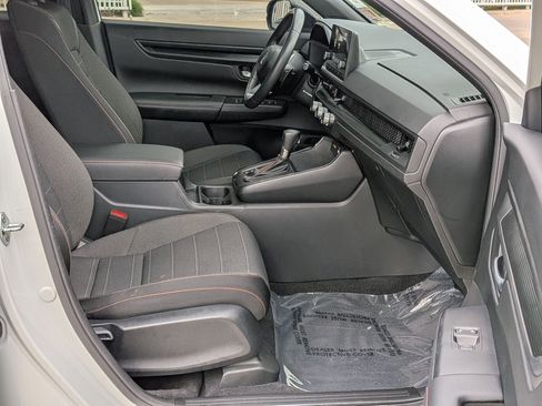 Used 2023 Honda CR-V Sport image 30