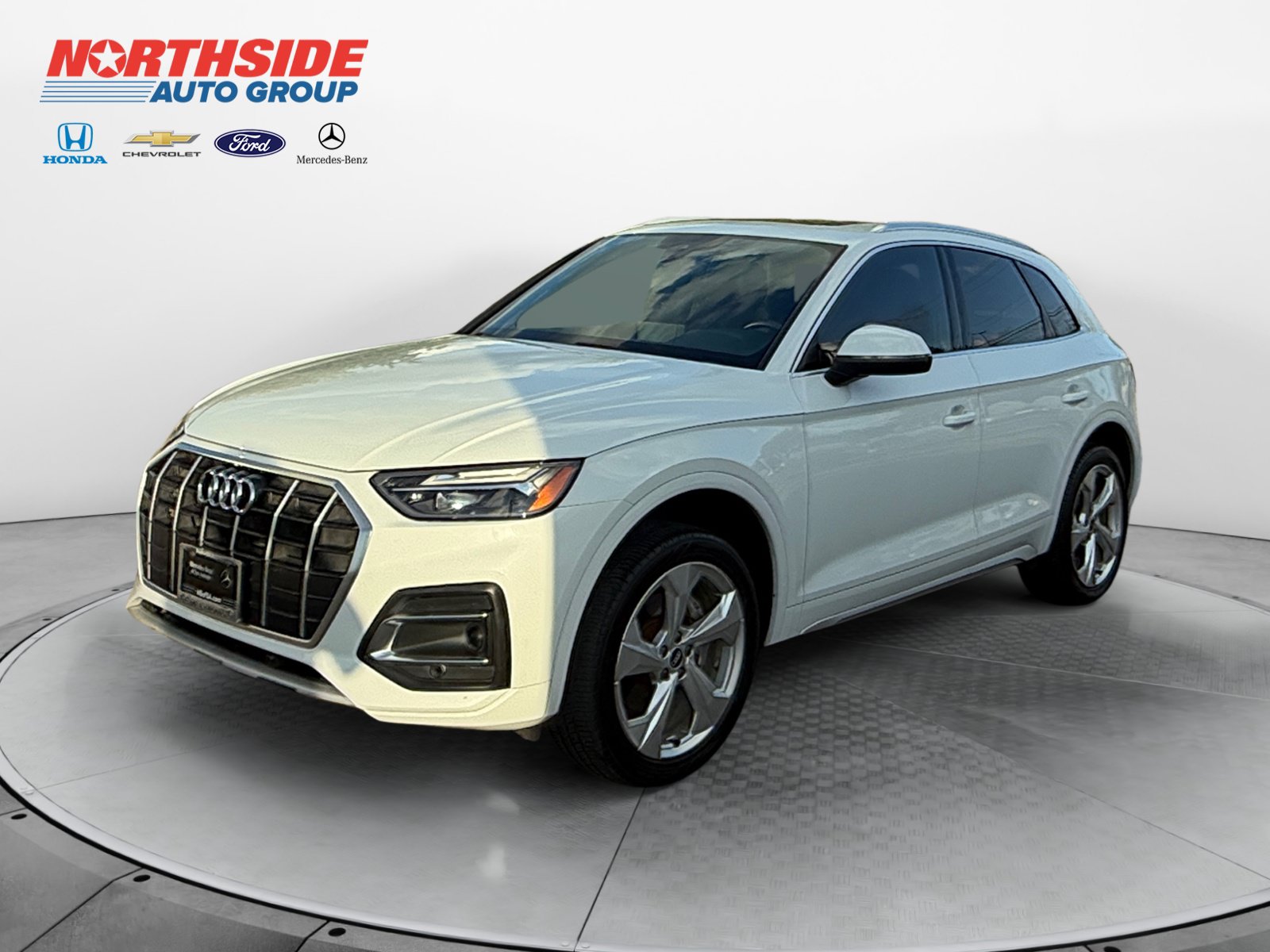 Used 2021 Audi Q5 2.0T Premium Plus w/ Premium Plus Package AWD/4WD image 3
