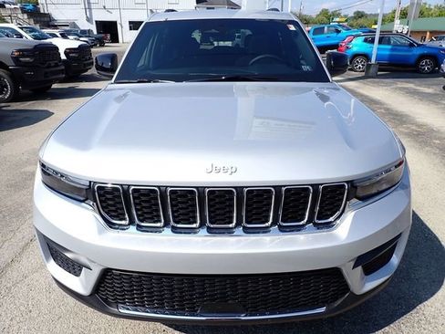 New 2025 Jeep Grand Cherokee Laredo X image 10