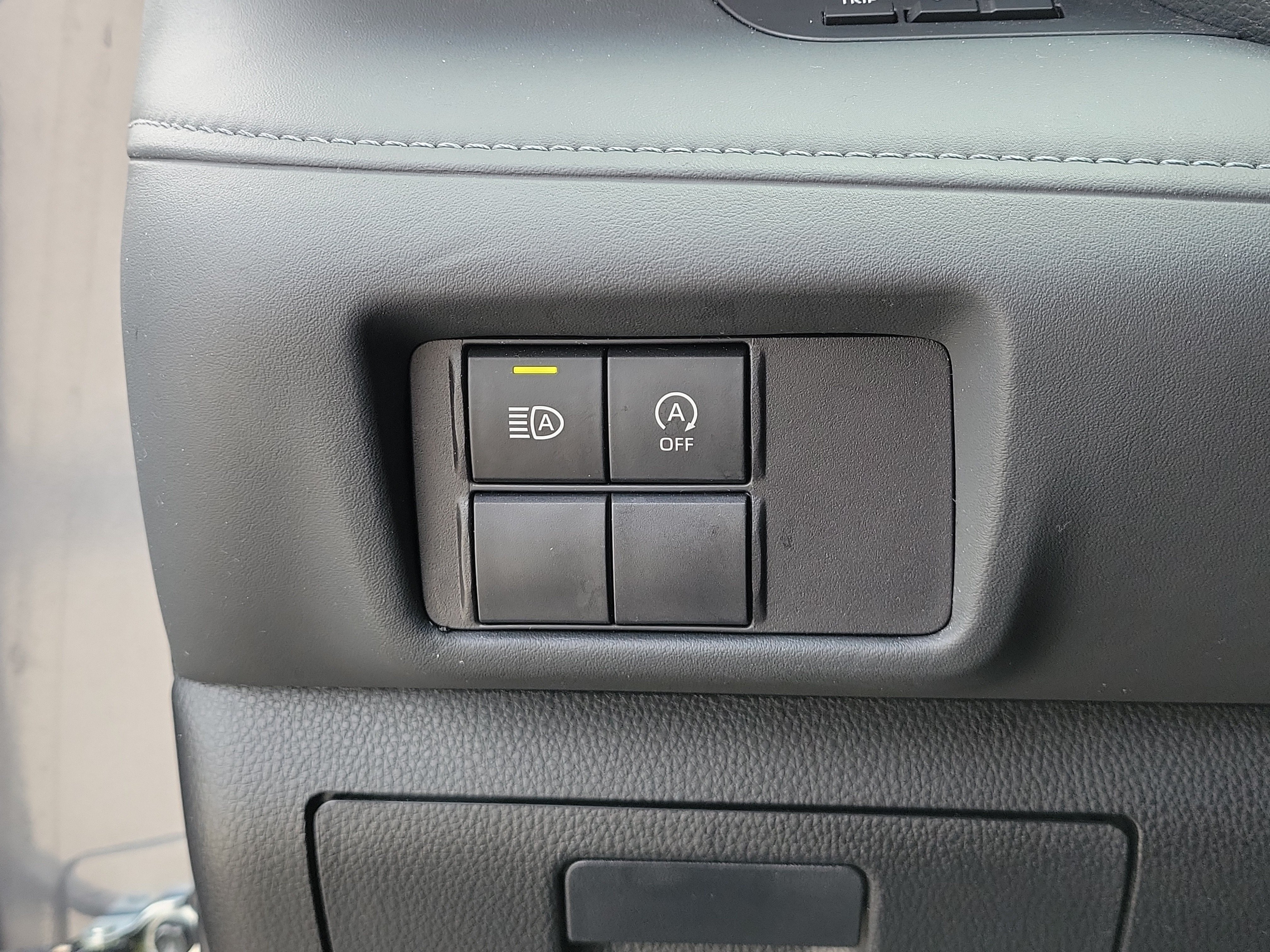 Used 2023 Toyota Highlander L w/ Protection Package #3 (TMS) FWD image 30