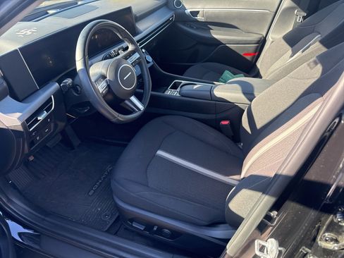 Used 2024 Hyundai Sonata SEL w/ Convenience Package image 3