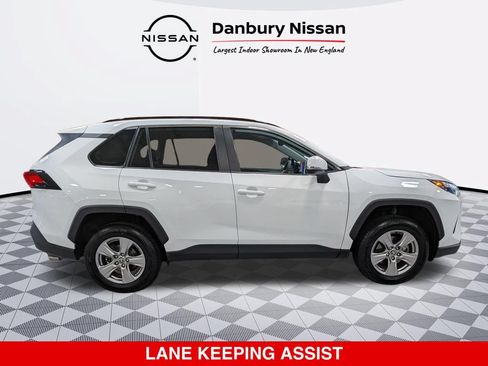 Used 2023 Toyota RAV4 XLE AWD/4WD image 2